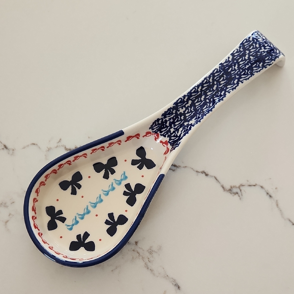 Authentic Boleslawiec Polish Pottery Spoon Rest Bow Design